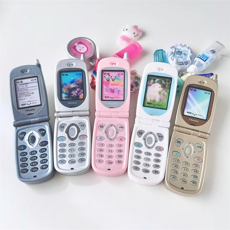 TOYS SPIRITS Mini Flip Phone Voice Recorder Gashapon Capsule Toy Collectible Retro Gift for Adults Novelty Keychain Accessory